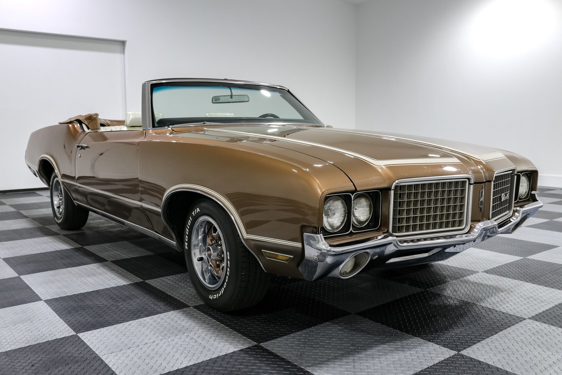 1972 Oldsmobile Cutlass Supreme Convertible