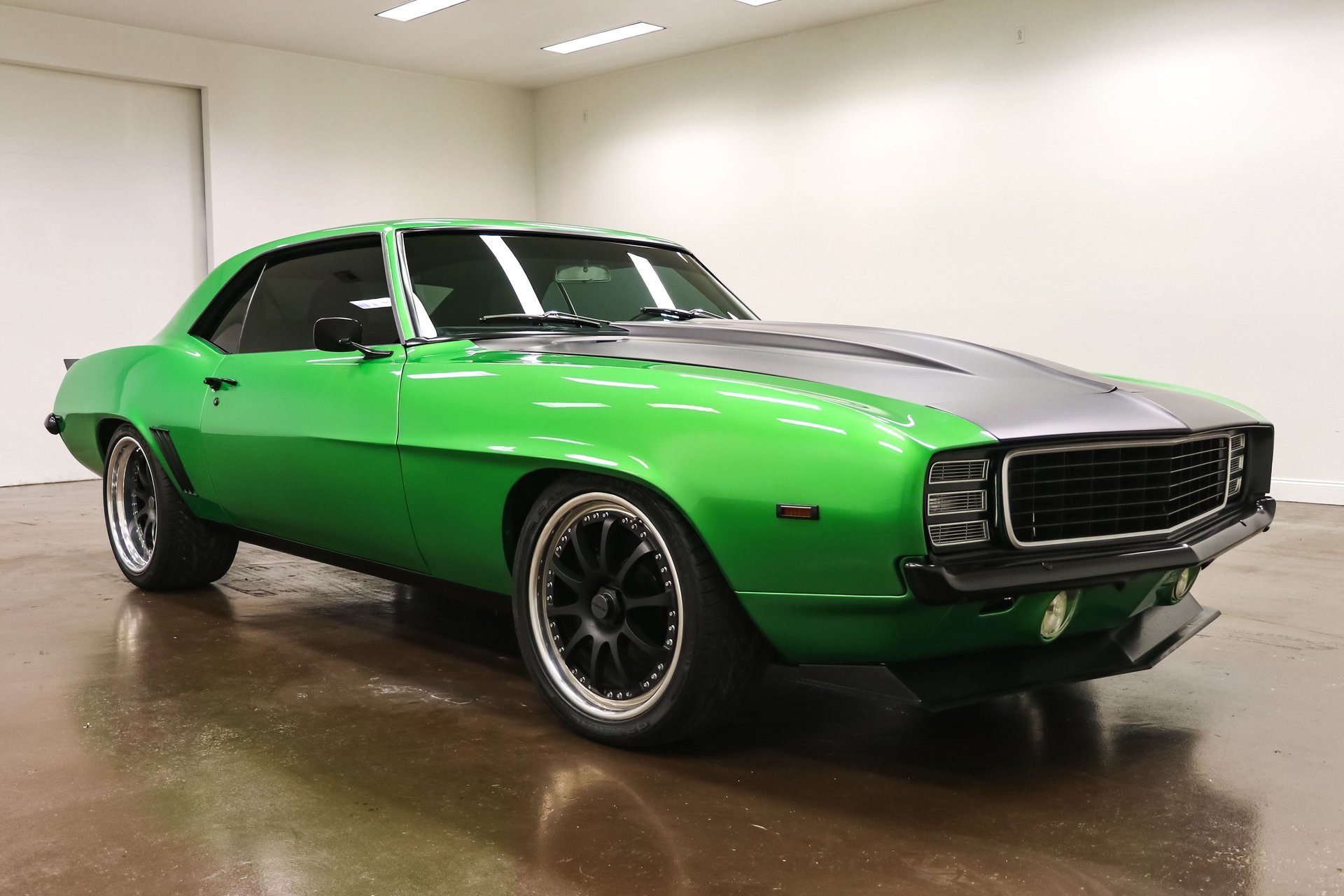 1969 Chevrolet Camaro Pro Touring photo
